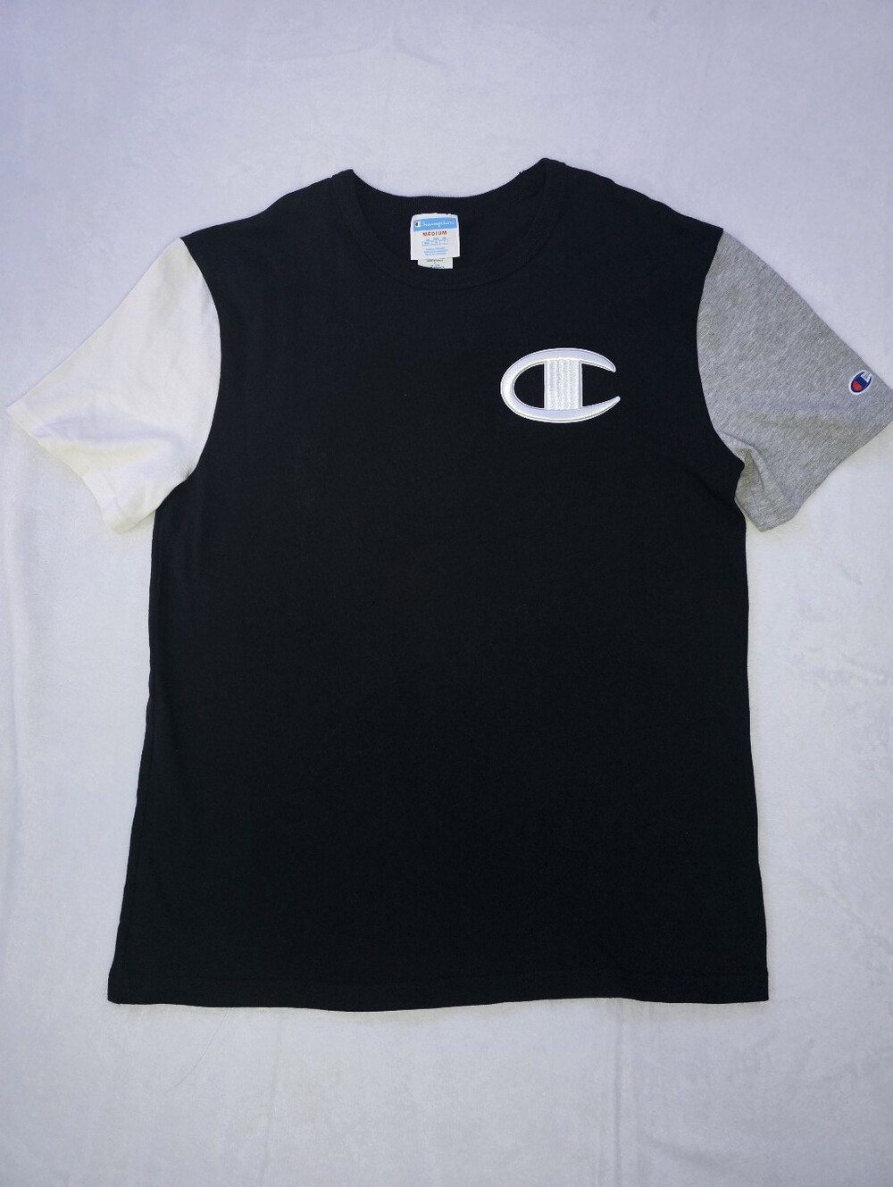 Vintage Y2K streetwear Champion Shirt Tee Medium